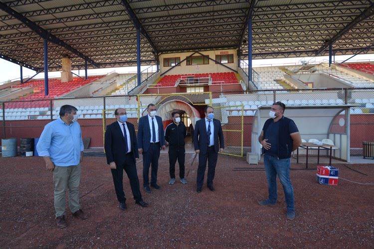 Şehir stadyumu ışıklandırılıyor