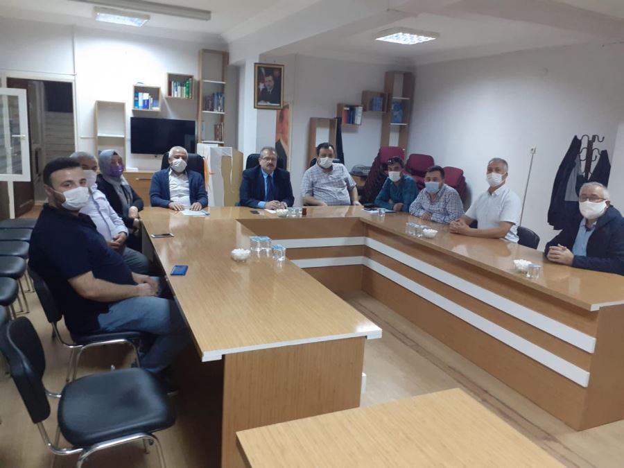 AK Parti Bolvadin İlçe Başkanı Ömer Dayı istifa etti