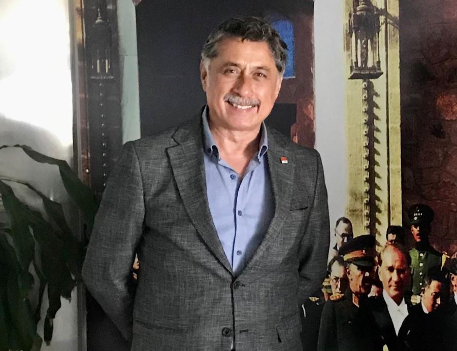 Çaresizler, tıkandılar ve çözüm üretemiyorlar