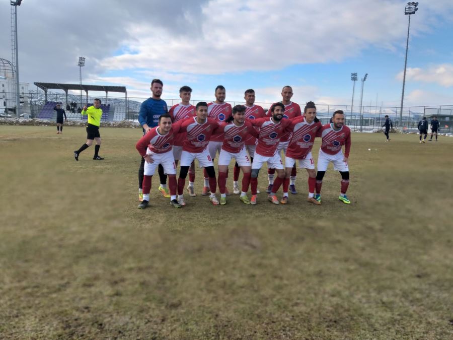 Zorlu deplasmandan 1 puanla döndü