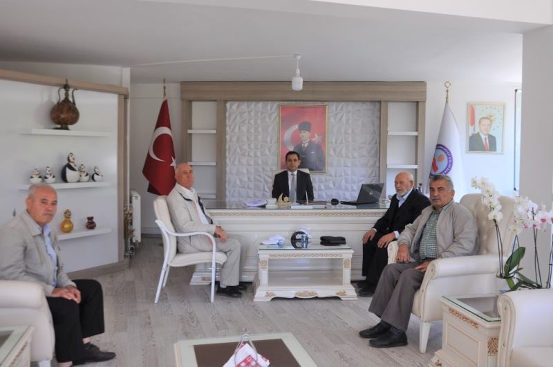 Sandıklı Cami Ve Kur