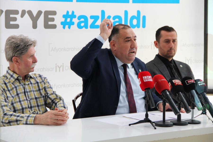 Beceriksizlik, basiretsizlik paçalardan akıyor