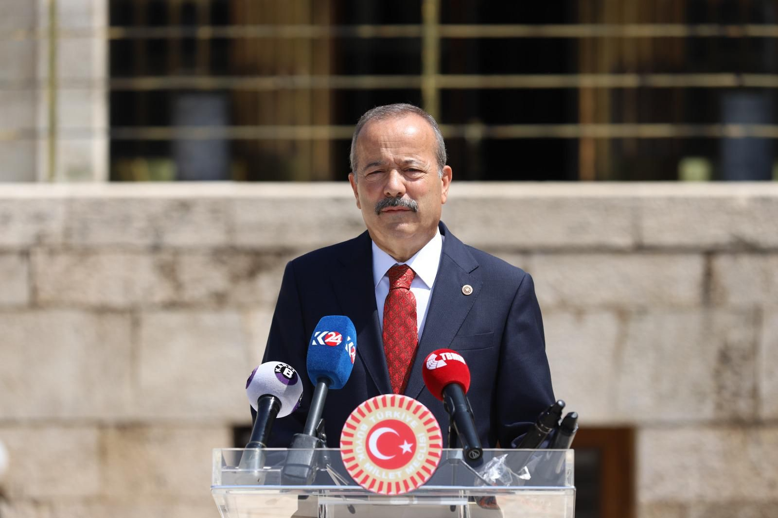 Gaflet, dalalet ve ihanet içinde olanlara merhamet yok