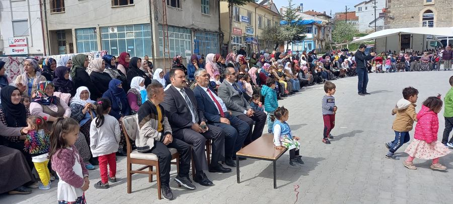 Özburun kasabasında 23 Nisan coşkusu