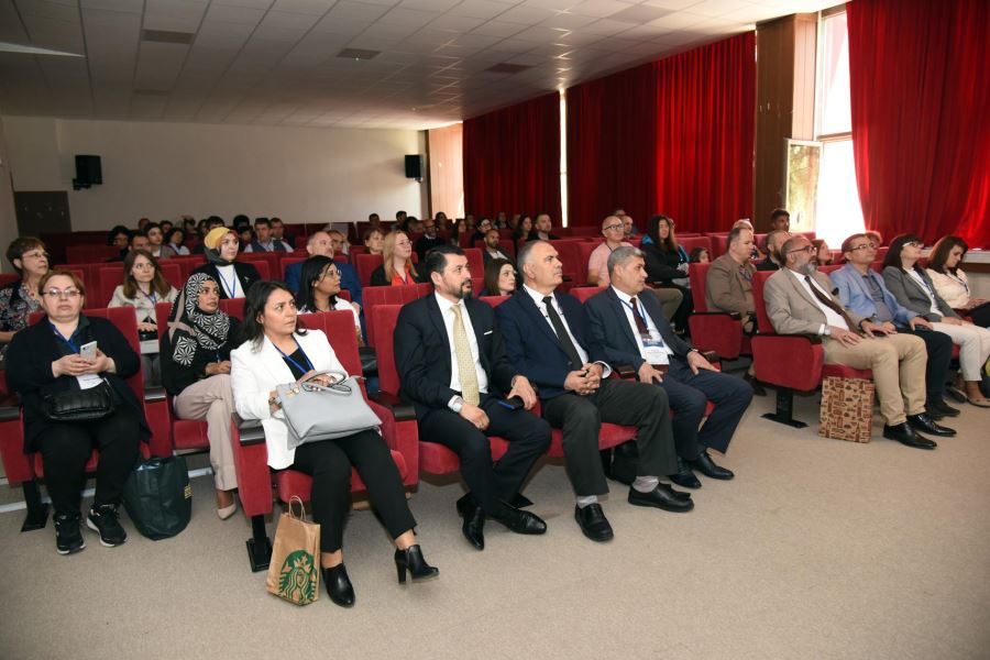 AKÜ’de 8. Uluslararası Hafta Etkinliği Başladı