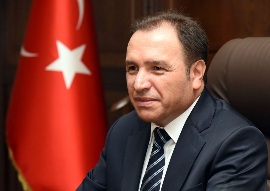 AKÜ 30 yılda 160 binden fazla mezun verdi