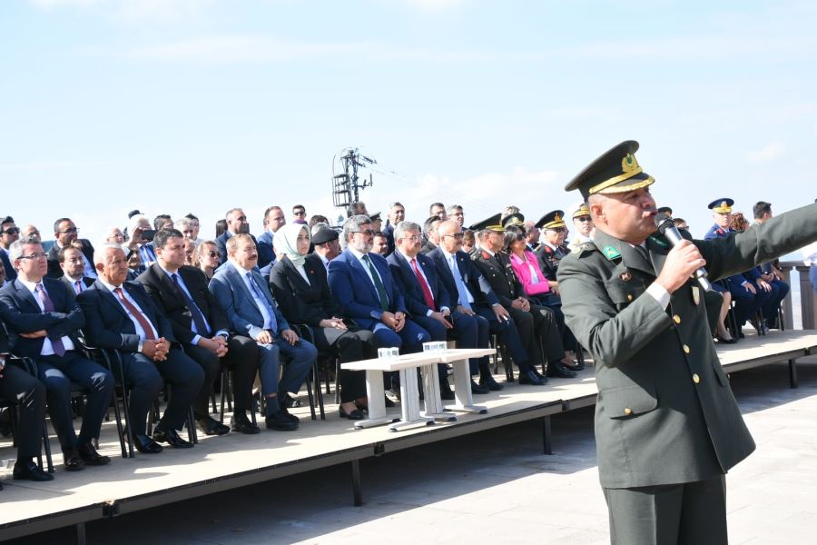Kocatepe’de Büyük Taarruz anlatıldı, şehitler yadedildi