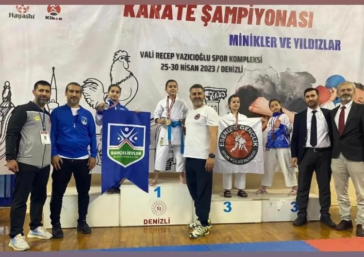 Karate şampiyonasında Afyonkarahisar’a 4 birincilik geldi