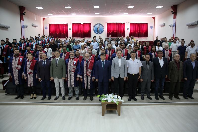 AKÜ Bolvadin Uygulamalı Bilimler Fakültesi ve Meslek Yüksekokulu mezuniyet törenleri yapıldı