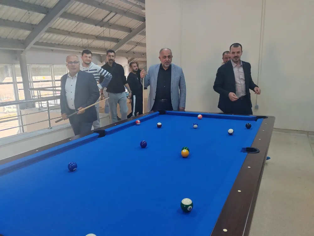 Gençler için ilk kez bilardo eğitimleri başladı