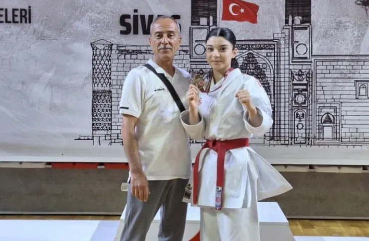 Balkan Karate Şampiyonası’nda Türkiye’yi temsil etti