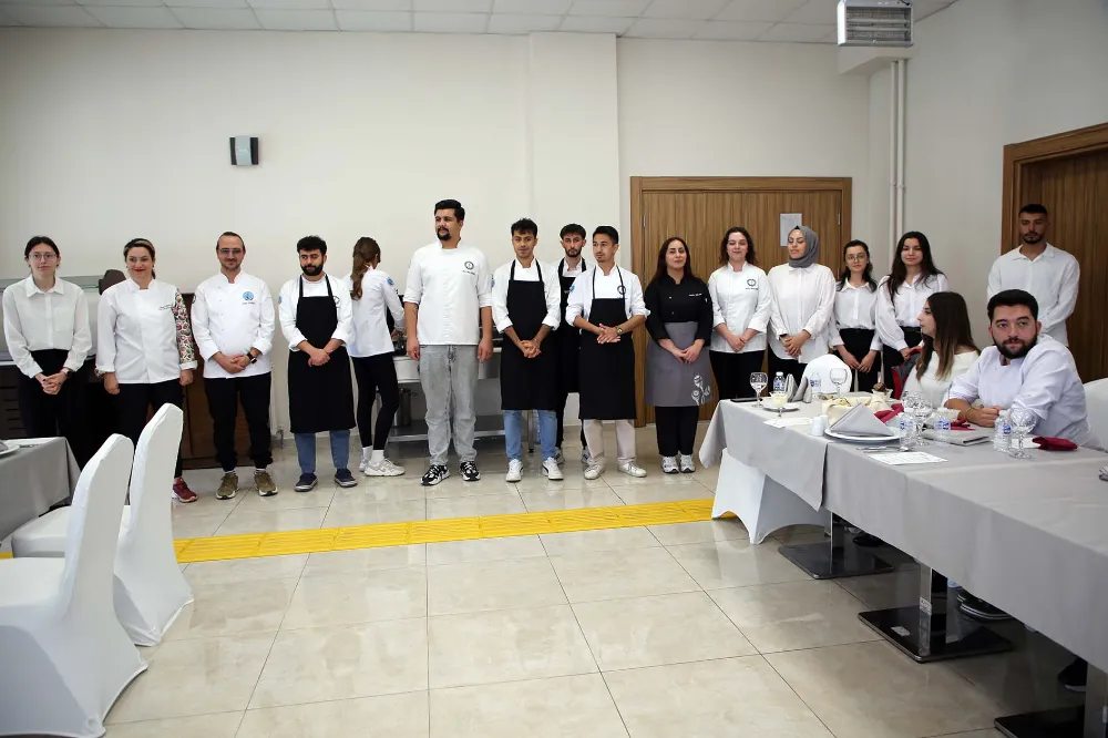 Gastronomi ve Mutfak Sanatları için yeniden akreditasyon 