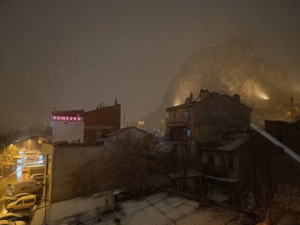 Afyon’a yılın ilk karı düştü!