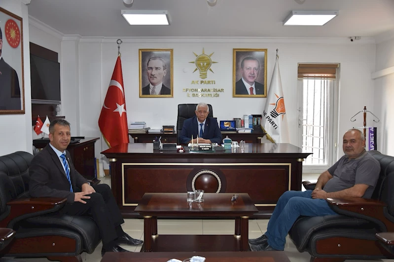 Belediye Başkanı Zülkarni Davas, İl Başkanı Hüseyin Menteş