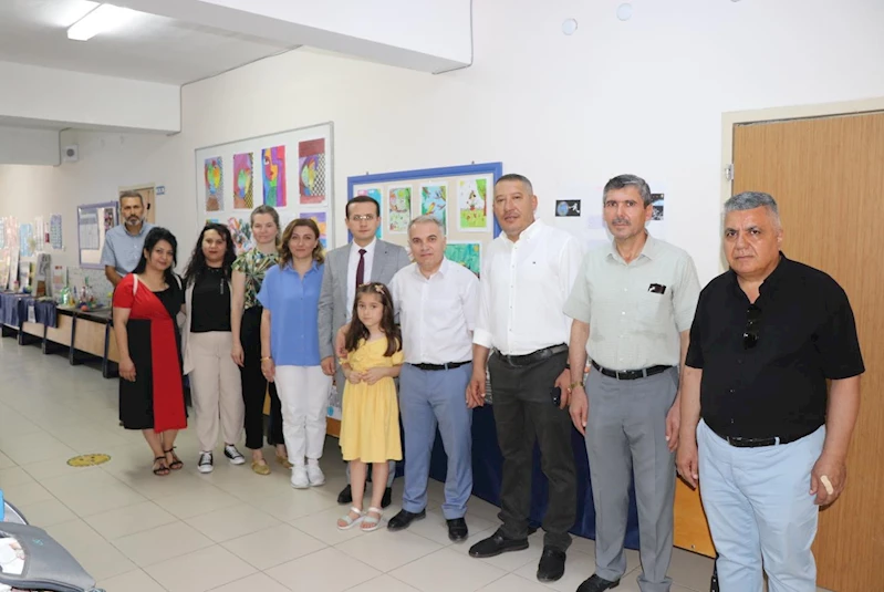 Dinar Belediye Başkanımız Veysel TOPÇU, Şehit Selçuk Gürdal Ortaokulunda Yılsonu Sergisine Katıldı.
