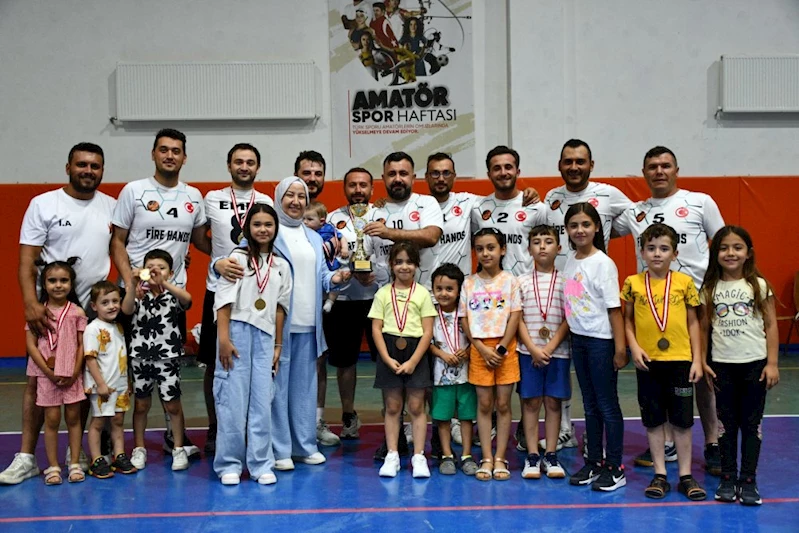 İscehisar Belediye Başkanlığı  Voleybol Turnuvası Sona Erdi