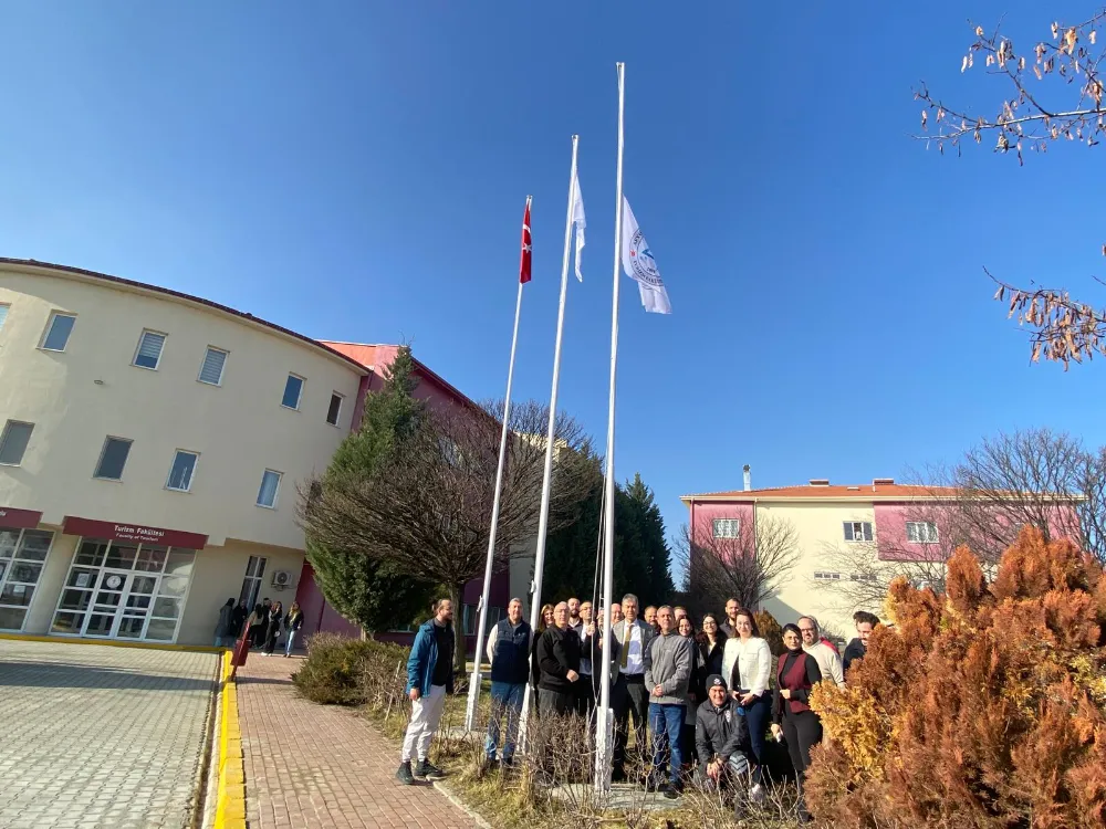 Afyon Kocatepe Üniversitesinde 20. Yıl Flama Töreni 