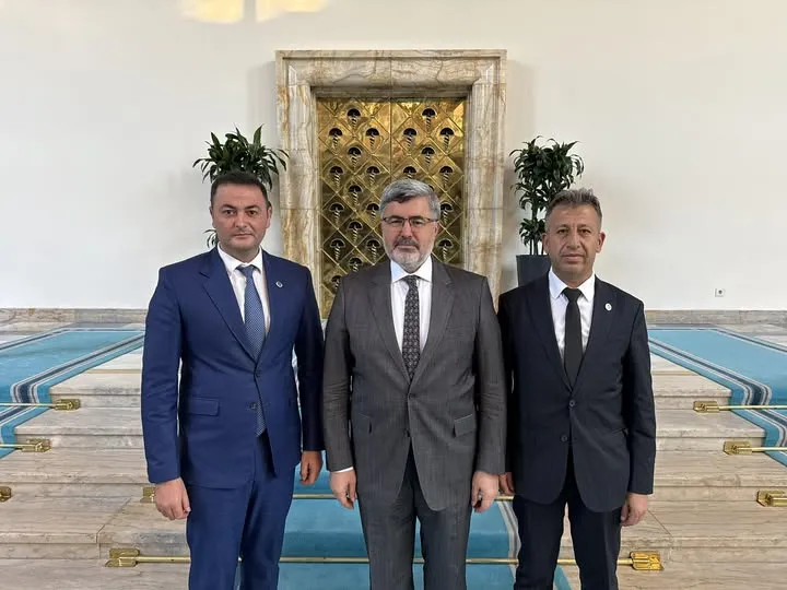 AK Parti Afyonkarahisar Milletvekili Ali Özkaya, Sinanpaşa İlçesi Belde Başkanlarını Meclis