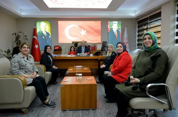 AK Partili Kadın Kollarından Afyonkarahisar İl Sağlık Müdürlüğü
