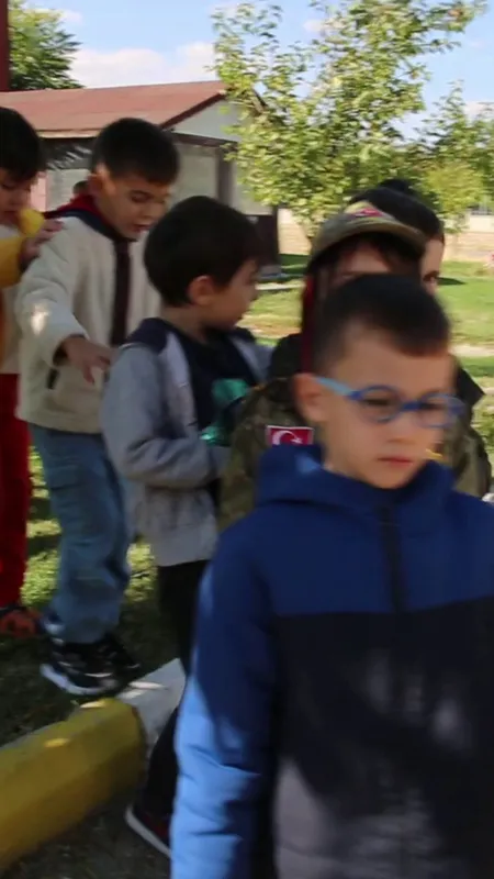 Minik Öğrencilerden Afyonkarahisar Emniyetine Anlamlı Ziyaret