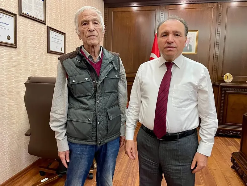 Emekli Öğretim Görevlisi Muzaffer Uyan, Afyon Kocatepe Üniversitesi