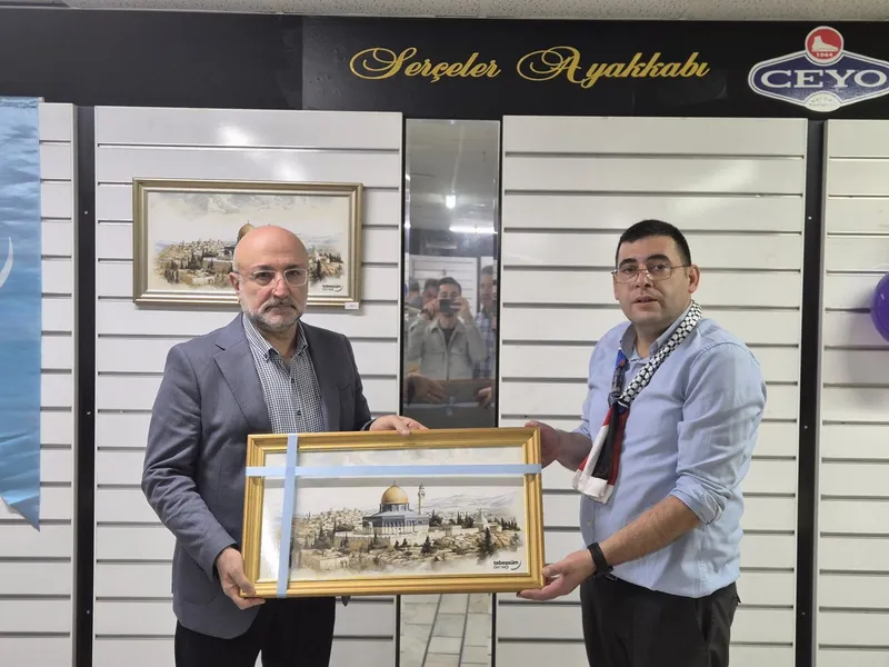 AK Partili Şahin, Tebessüm Derneği