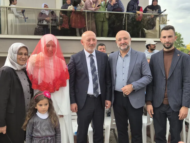 AK Parti Afyonkarahisar İl Başkanı Turgay Şahin, Eski Yöneticilerin Nikah Töreninde