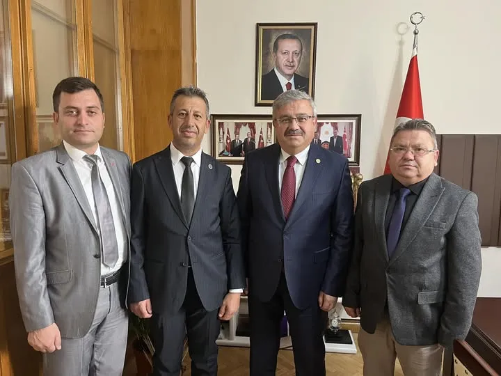 AK Partili Yurdunuseven, Sinanpaşa Belediye Başkanı Davas