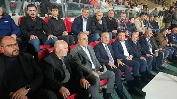 Afyonkarahisar Milletvekili Taytak, Afyonspor Maçında Tribünde