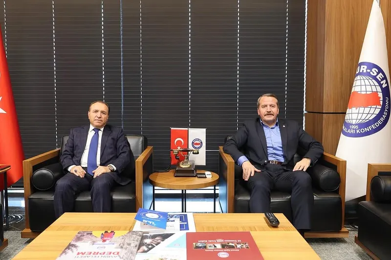 Afyon Kocatepe Üniversitesi Rektörü Karakaş, Memur-Sen Genel Başkanı Yalçın