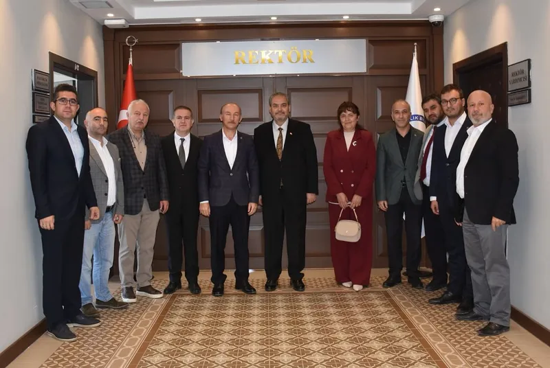 Afyonkarahisar Sağlık Bilimleri Üniversitesi Rektörü Prof. Dr. Adem Aslan, Memur-Sen Heyetini Kabul Etti
