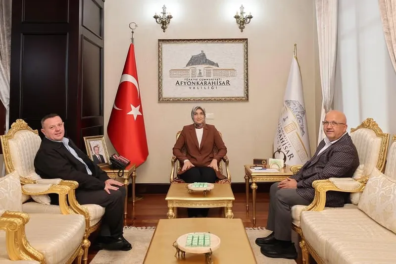 Afyonkarahisar Valisi Yiğitbaşı, İl Genel Meclisi Başkanı ve İş İnsanını Kabul Etti