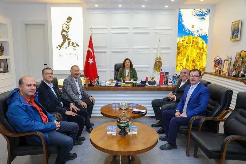 Afyonkarahisar Belediye Başkanı Burcu Köksal, İscehisar Mermer Sektörü Temsilcileri ile Bir Araya Geldi