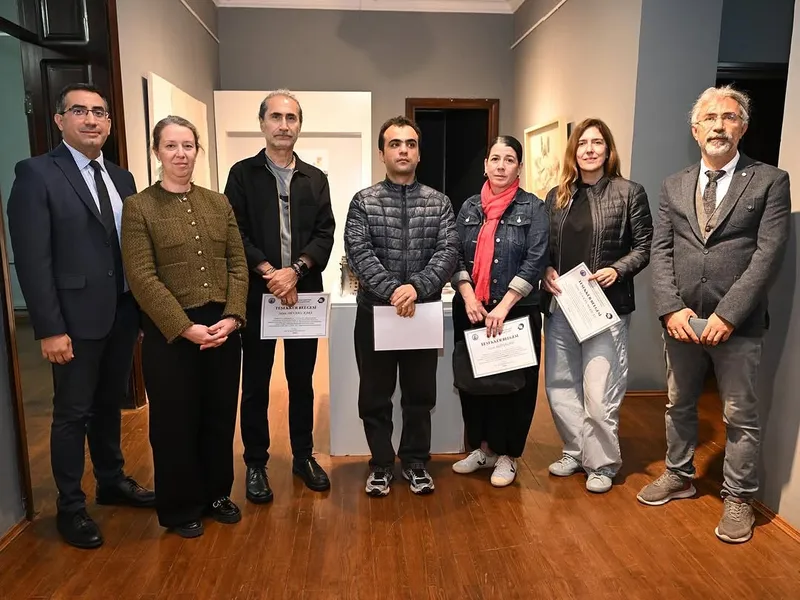 Marmara Üniversitesi Öğretim Elemanlarından Afyon