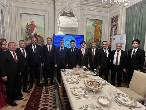 AK Partili Yurdunuseven ve Heyeti Brüksel