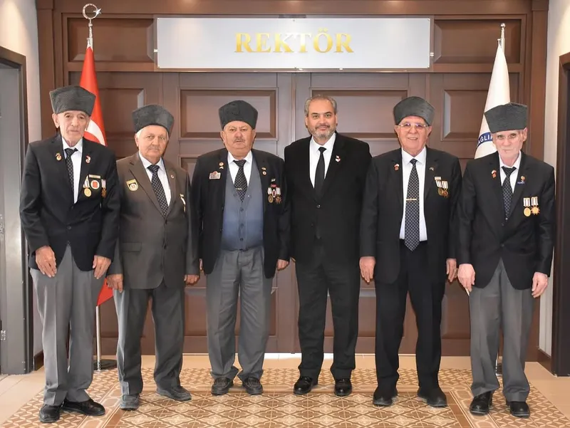 Prof. Dr. Adem Aslan, Şuhut Gaziler Derneği Heyetini Ağırladı