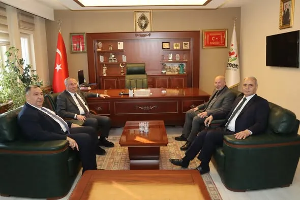 İYİ Partili Olgun, Erkmen Belediye Başkanı Yücel Şahin