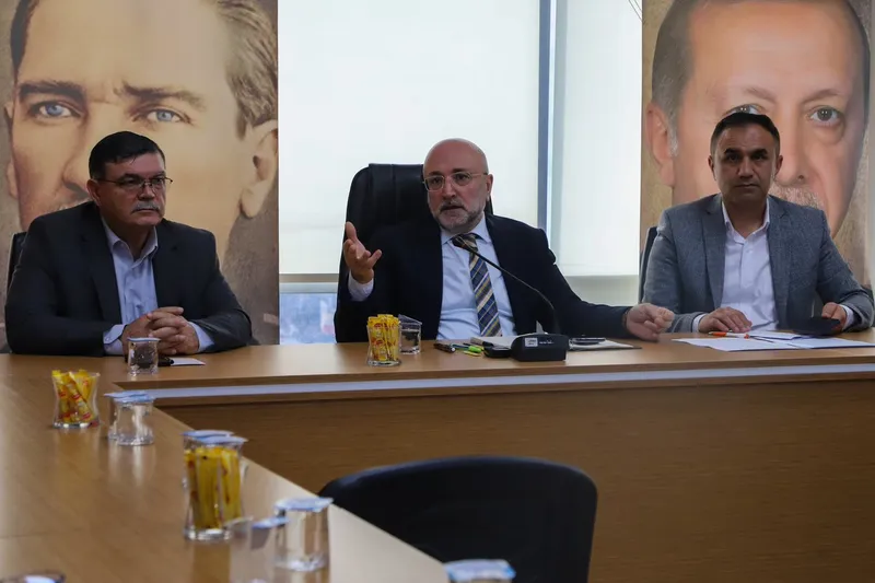 Ak Parti Afyonkarahisar İl Başkanı Turgay Şahin, Belediye Başkanlarıyla İstişare Toplantısı Gerçekleştirdi