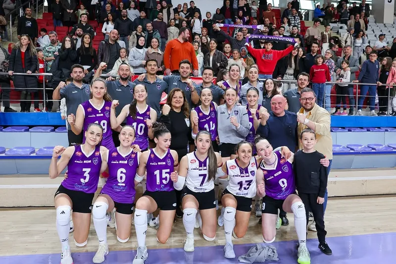 Afyon Belediye Yüntaş, Voleybol Liginde Muratpaşa Belediyesi