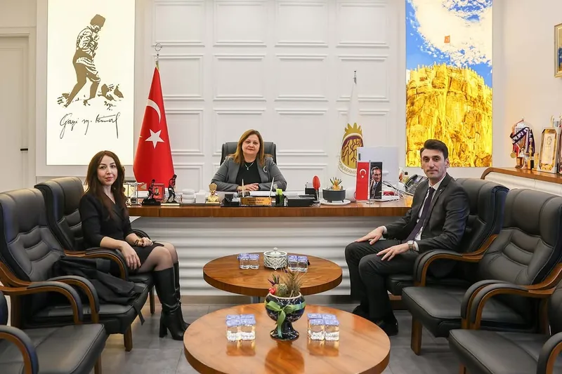 Afyonkarahisar Belediye Başkanı Burcu Köksal, Denizbank Yetkilileri ile Bir Araya Geldi