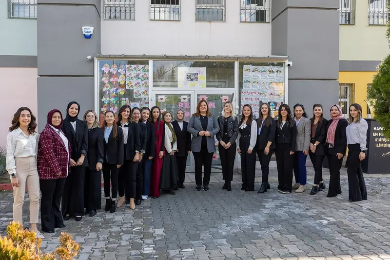 Afyonkarahisar Belediye Başkanı Burcu Köksal, Öğretmenler Günü