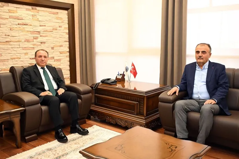 Afyon Kocatepe Üniversitesi Rektörü Karakaş