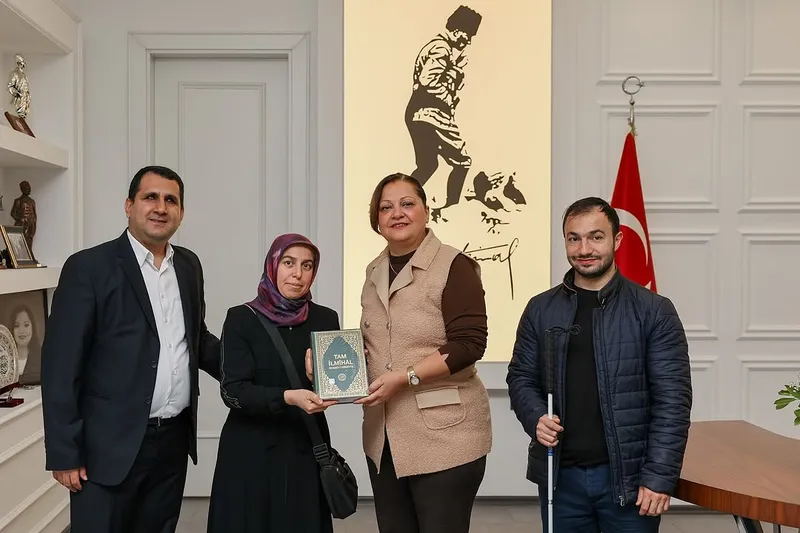 Afyonkarahisar Belediye Başkanı Köksal, Görme Engelliler Spor Kulübü ile Bir Araya Geldi