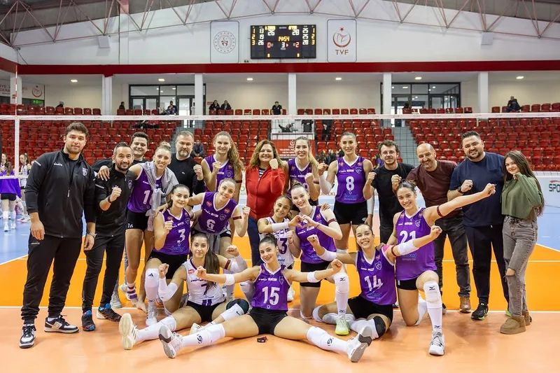 Afyon Belediye Yüntaş Voleybol Takımı, Deplasmanda Alfemo Zeren Spor