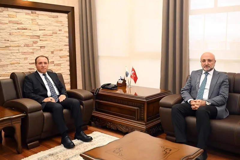 Afyon Kocatepe Üniversitesi Rektörü Karakaş, AK Parti İl Başkanı Şahin