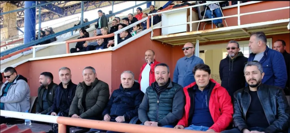 Dinar Belediye Spor Play- Off turunda emin adımlarla ilerliyor 