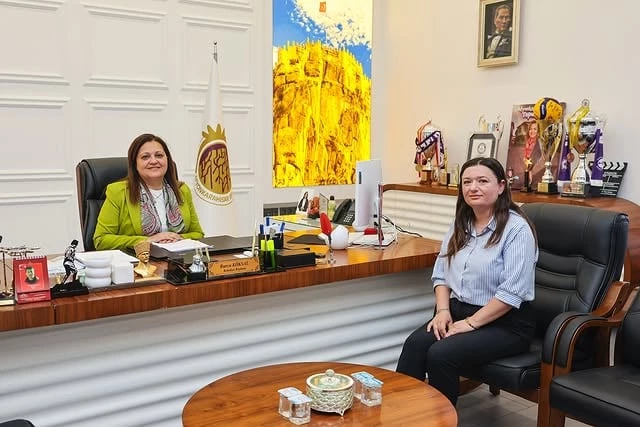 Afyonkarahisar Belediye Başkanı Köksal, Evciler Belediyesi ile İş Birliğini Güçlendirdi