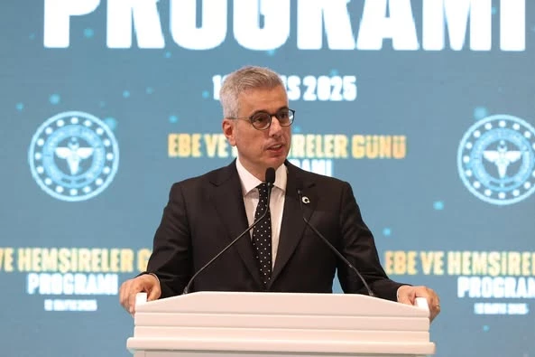 Ebe ve Hemşirelere Özel Onur Gecesi