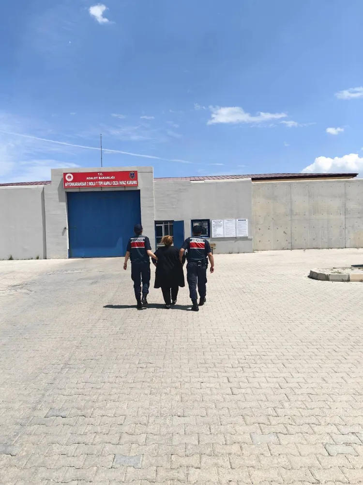 Afyonkarahisar Jandarması, Firari Yağma Hükümlüsünü Yakaladı