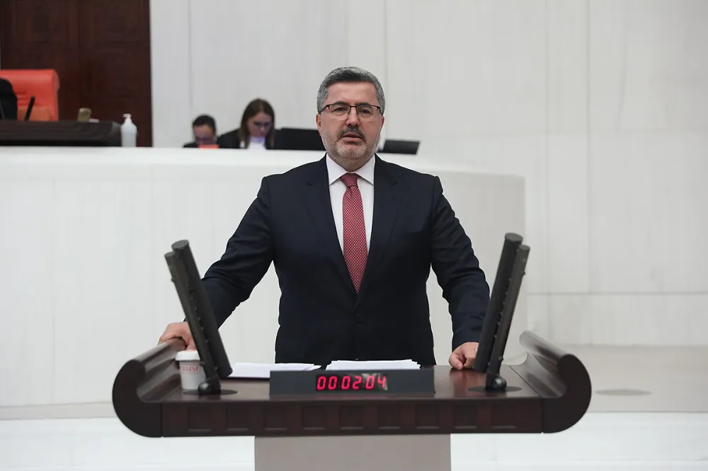 Son Dakika: Milletvekili Özkaya, Hastaneye Kaldırıldı 